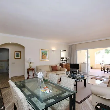 Apartment Cosy Beach Side Overlooking The Pool *